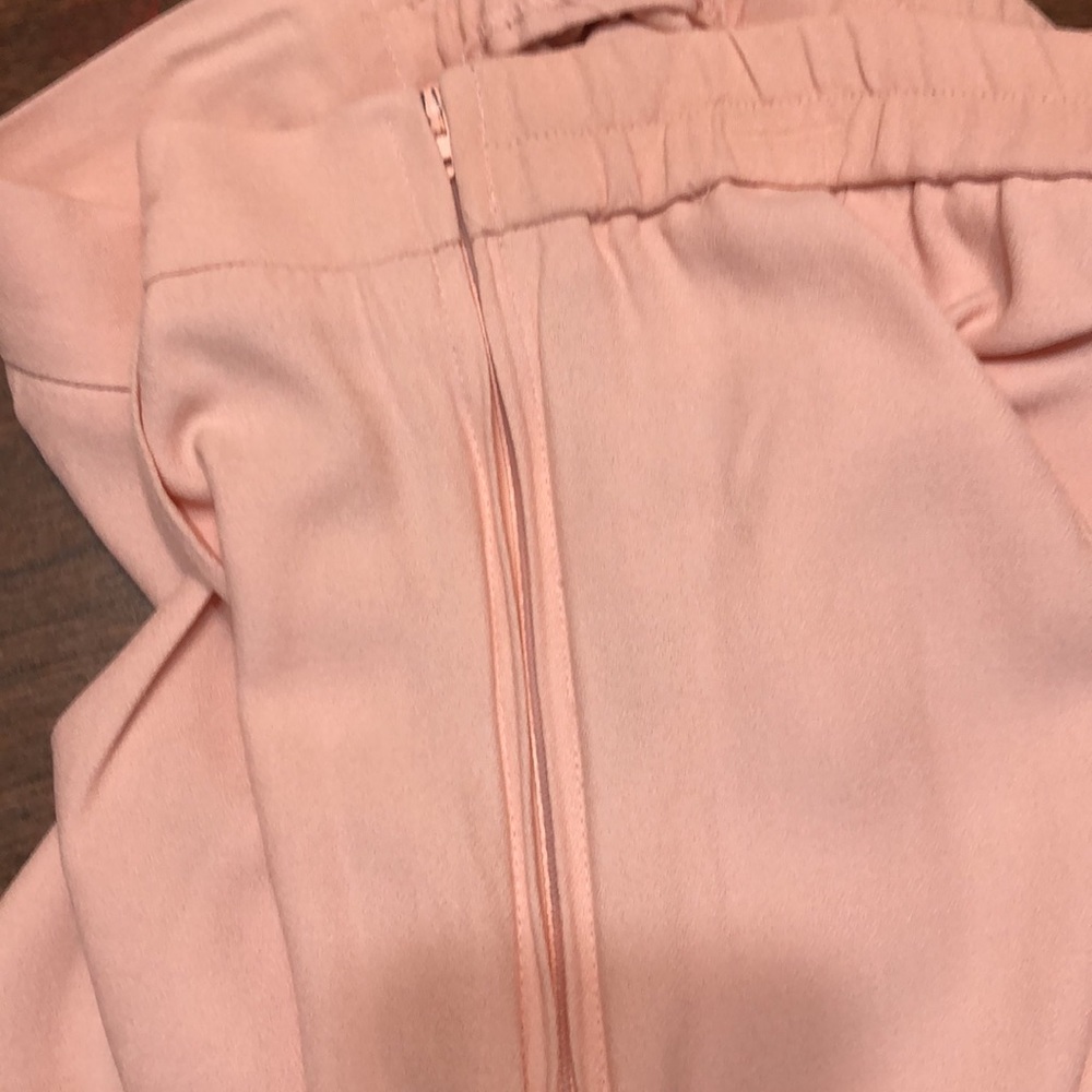 No brand light pink slacks - Picture 5 of 6